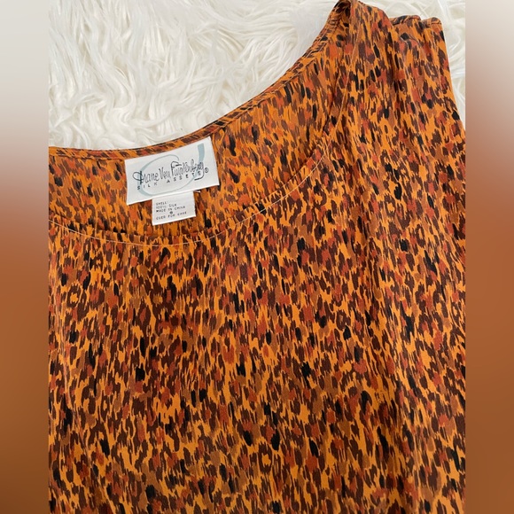 DVF Silk/Cotton Animal Print Sweater & Cami Set (S) - Picture 8 of 12